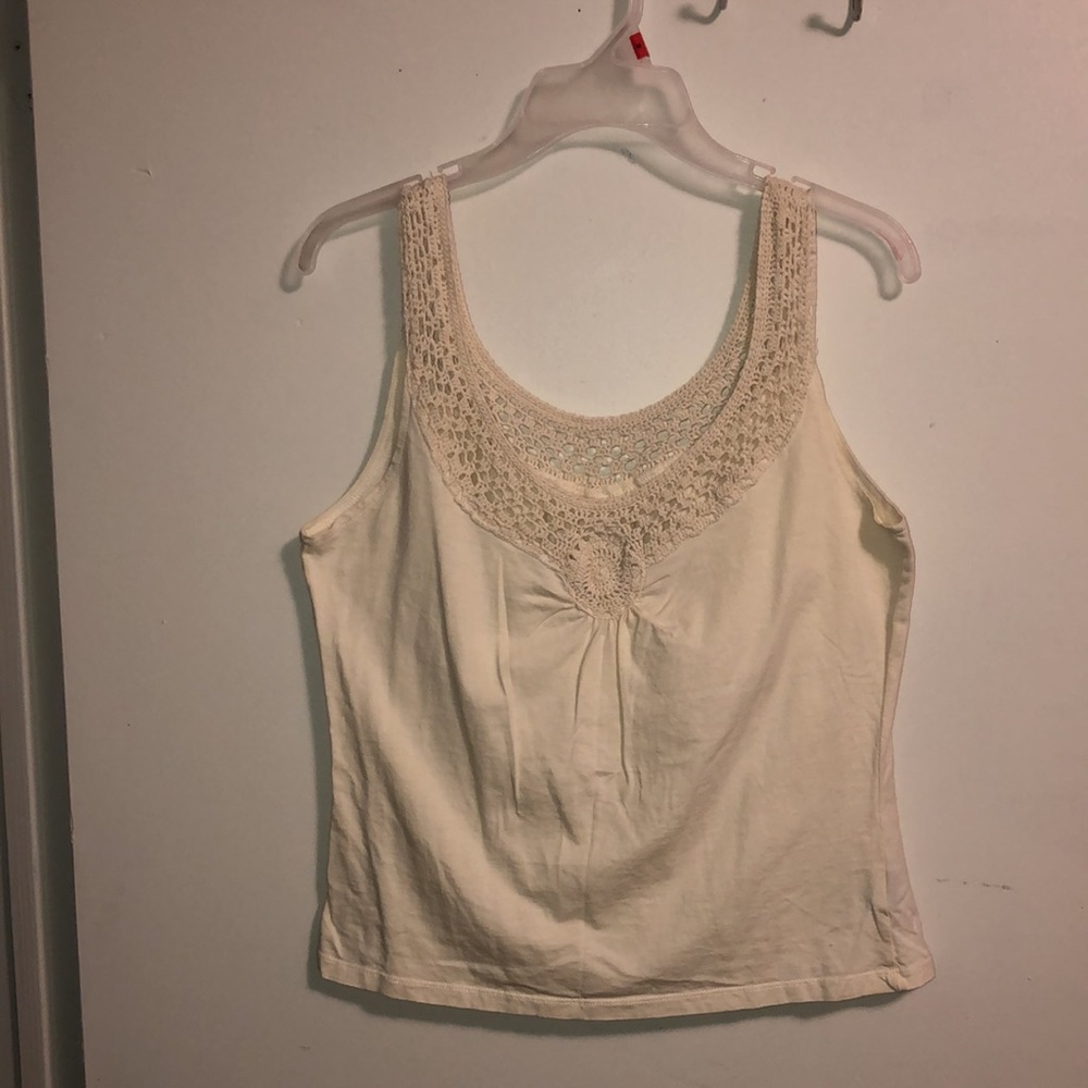 Cute shirt - Picture 2 of 3